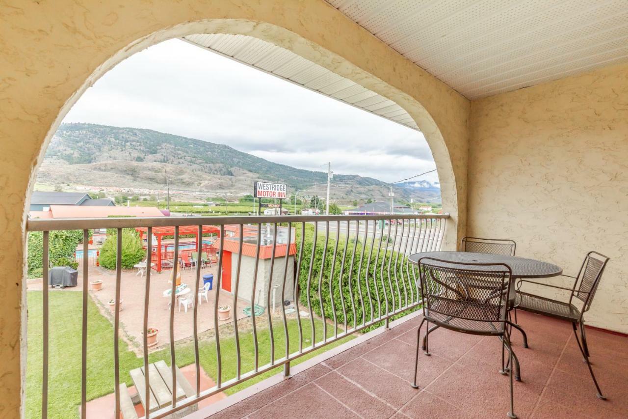 Westridge Motor Inn Osoyoos Exterior photo